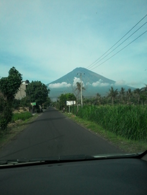 Amed_Agung_Volcano_View